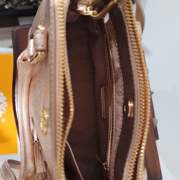 Tory Burch Crossbody - Picture 3 of 4